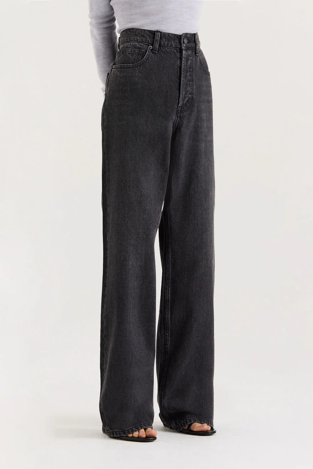 Valentina Petite Jean | Henne