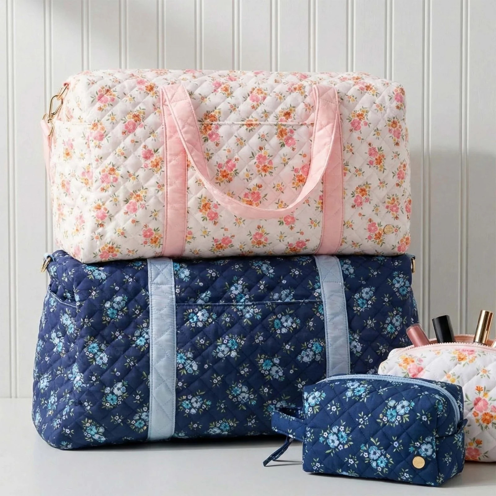 Elarin Quilted Duffle Carryall Weekender Bag | HomeWetBar.com