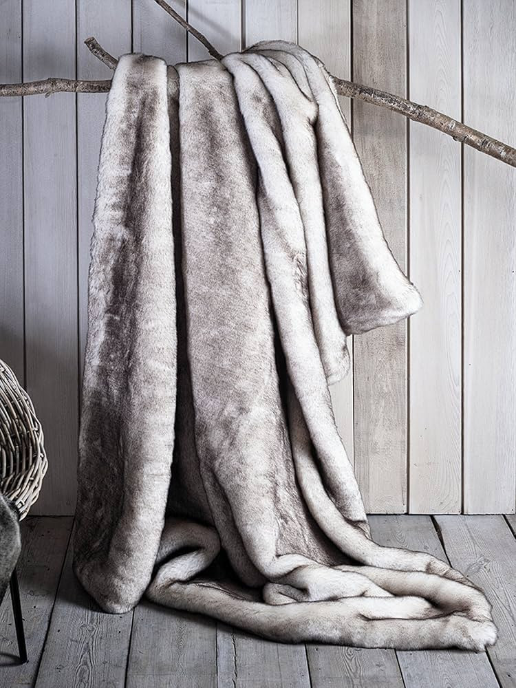 Eikei Luxury Faux Fur Throw Blanket Super Soft Oversized Thick Warm Afghan Reversible to Plush Ve... | Amazon (US)