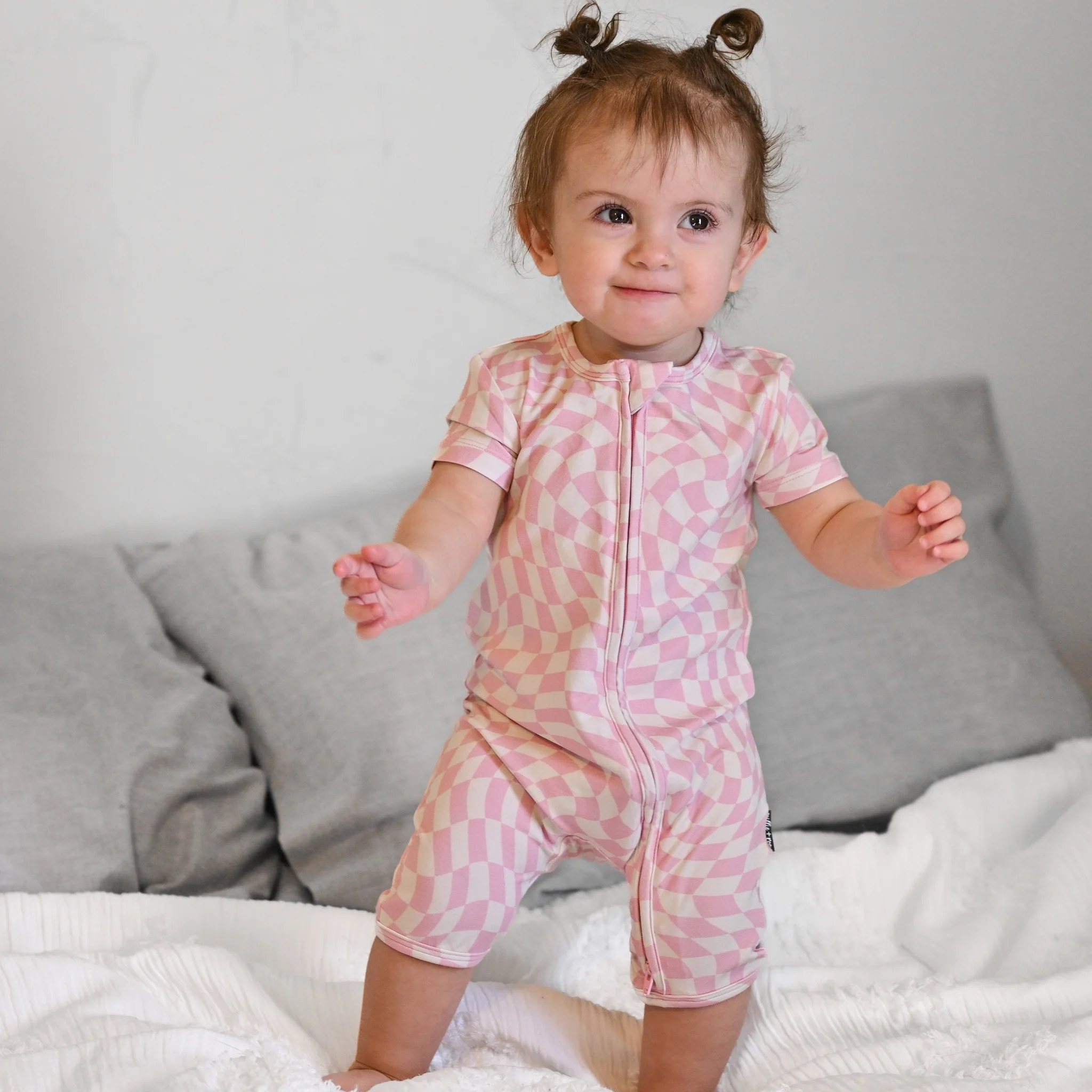 ZIP SHORTIE- Pink Dizzy Check | millie + roo