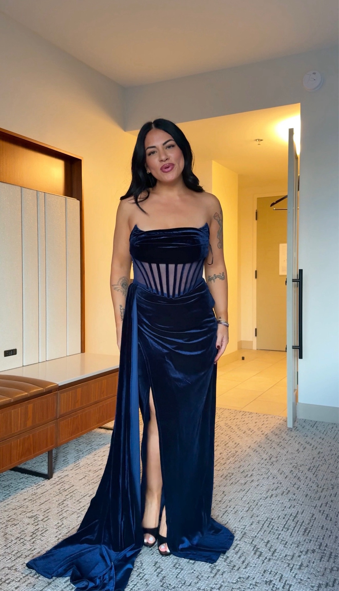 Feeling glamorous in this stunning dress! Perfect for any special event.

wearing a size large

elegant dress, evening dress, wedding guest dress, amazon fashion, prom dress, cocktail gown, tori block