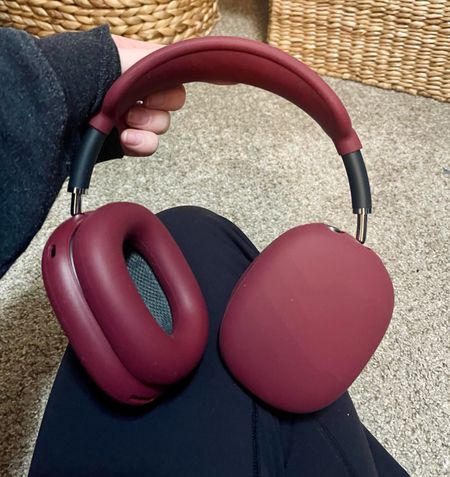 i’m stinkin obsessed! there’s SO many headphone covers to chose from. fun way to ~spice~ up your headphones
AND my headphones are on sale through best buy 💅🏻🤪
•
•
•
#apple #airpodmax #founditonamazon

#LTKstyletip #LTKworkwear #LTKGiftGuide