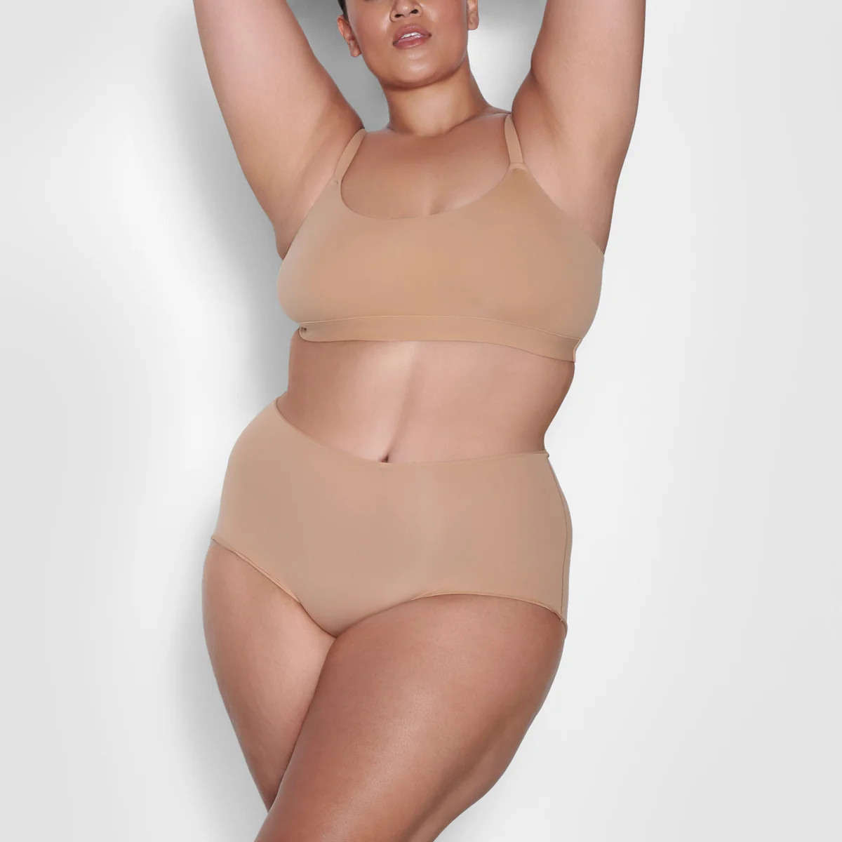 FITS EVERYBODY | SKIMS (US)