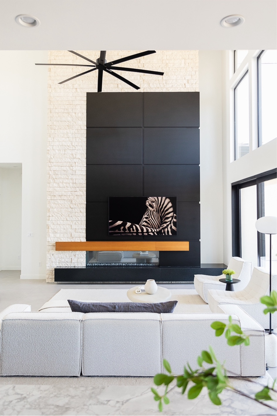 Love love love how our living room turned out! You guys know I’m all about simplicity. 

#LTKHome