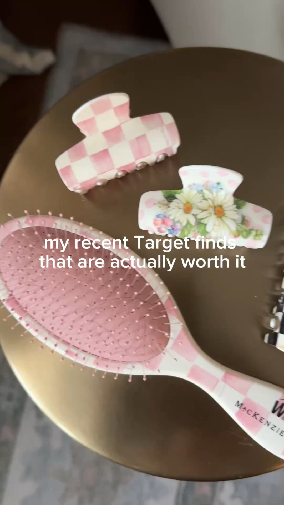 My recent Target hair finds 🎀 These MacKenzie-Childs x Wet Brush + Goody clips are not only the cutest, but they actually work. The brush detangles so easily without pulling, and the claw clips have the best hold (no slipping 🙌🏼). Perfect for an easy, everyday hair routine.

Linked everything here for you to shop 🤍 

#LTKgrwm #LTKBeauty #LTKootd