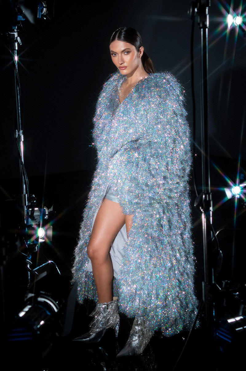 I'M SO FANCY METALLIC TINSEL TRENCH IN GREEN | AKIRA