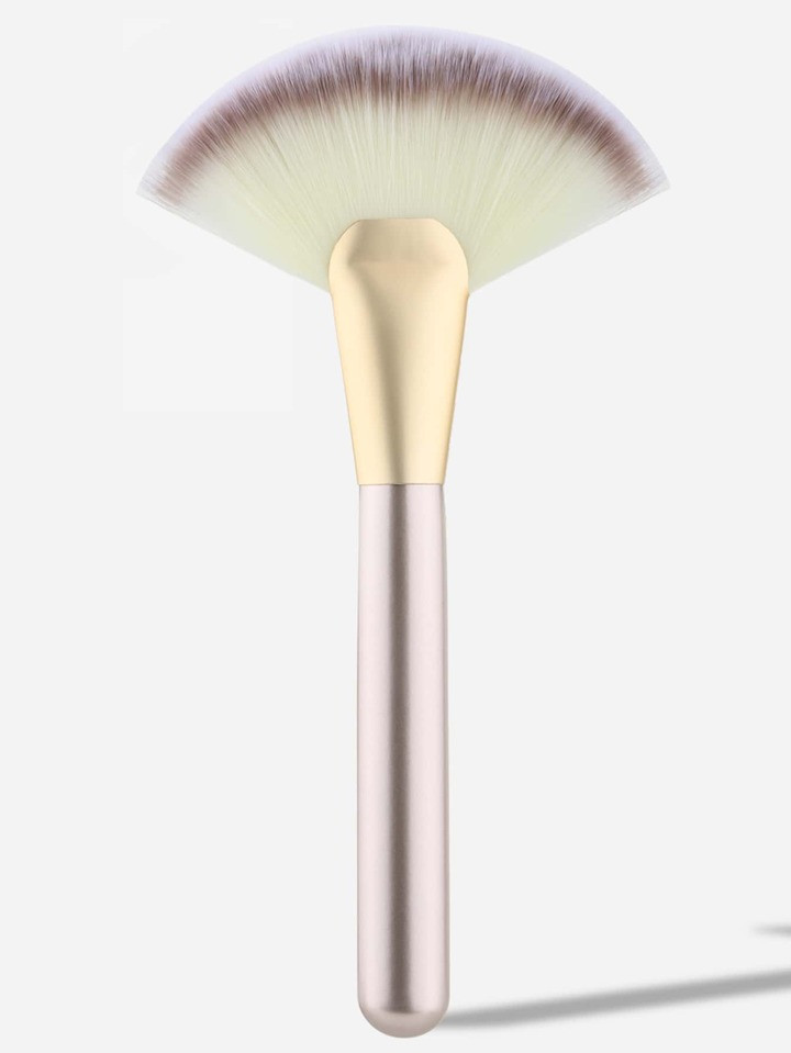 1pc Large Champagne Gold Fan-shaped Brush | SHEIN