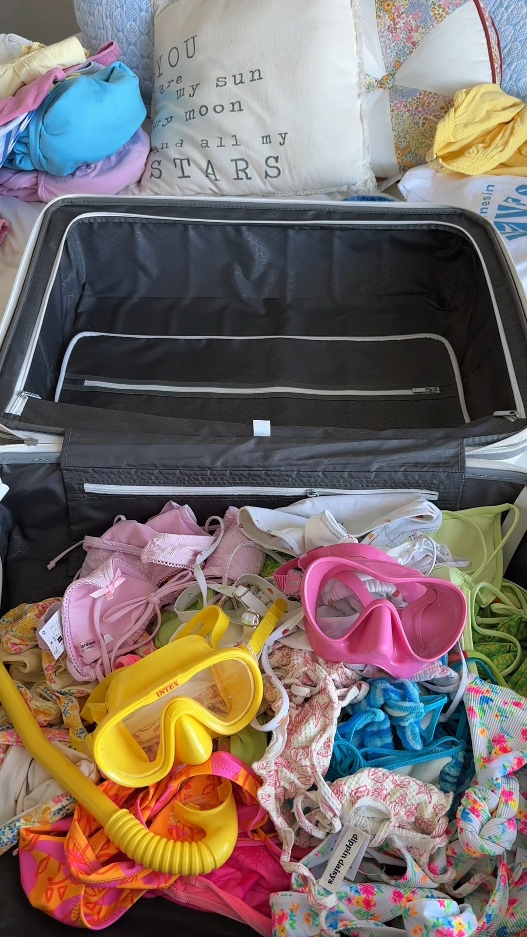 packing for a Florida vacation! 

packing cubes are a trip game changer!! I don’t know what I did without them honestly! 

Travel tips, hacks, packing cubes 

#LTKtravel #LTKstyletip #LTKVideo