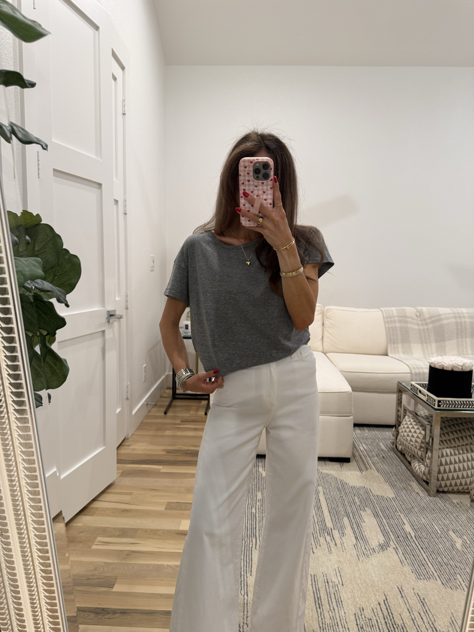 Target tee size xs white jeans 

#LTKSaleAlert #LTKPetite