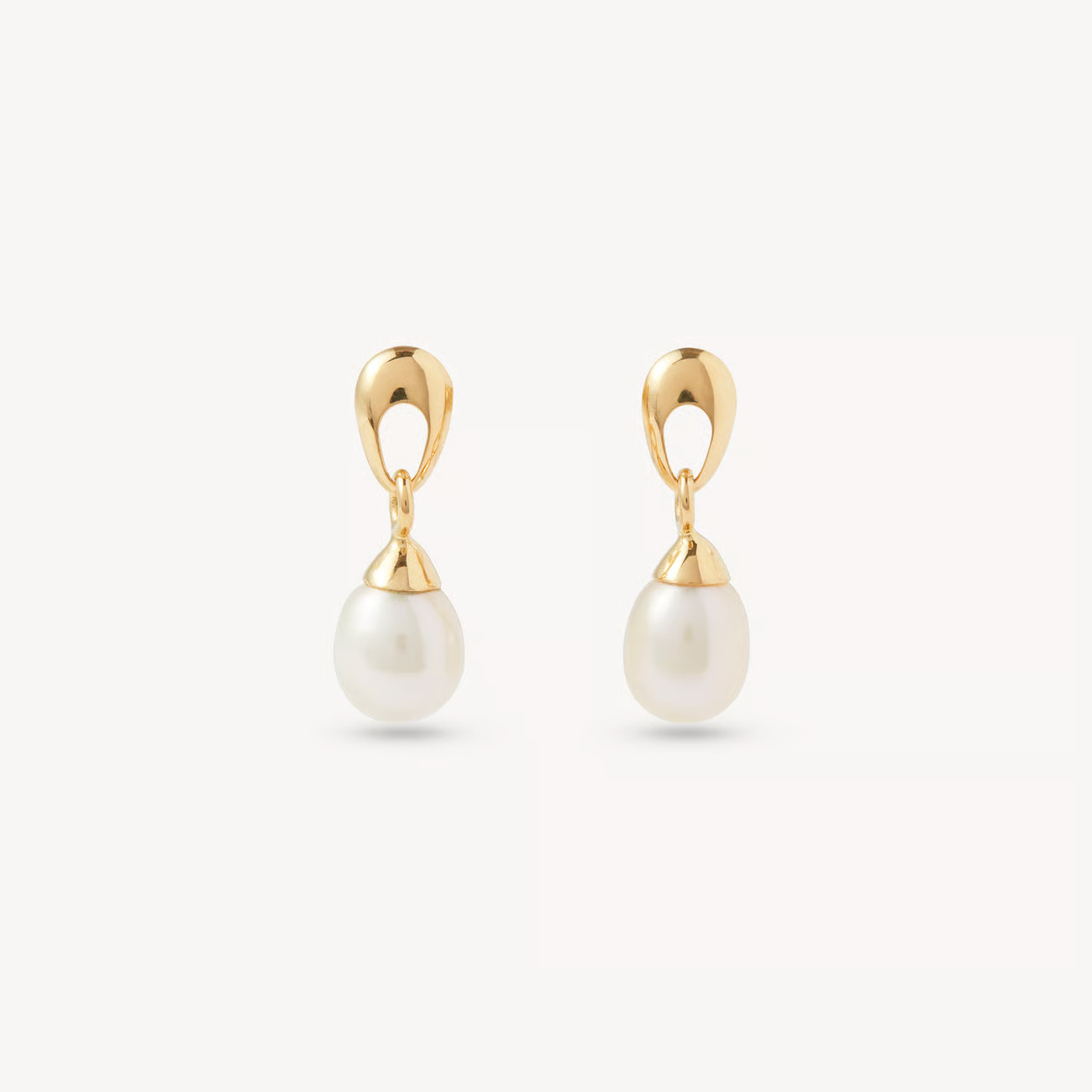 Hampton Teardrop Pearl Earrings

        
            
            Freshwater Pearls set in 18ct ... | Aspinal of London