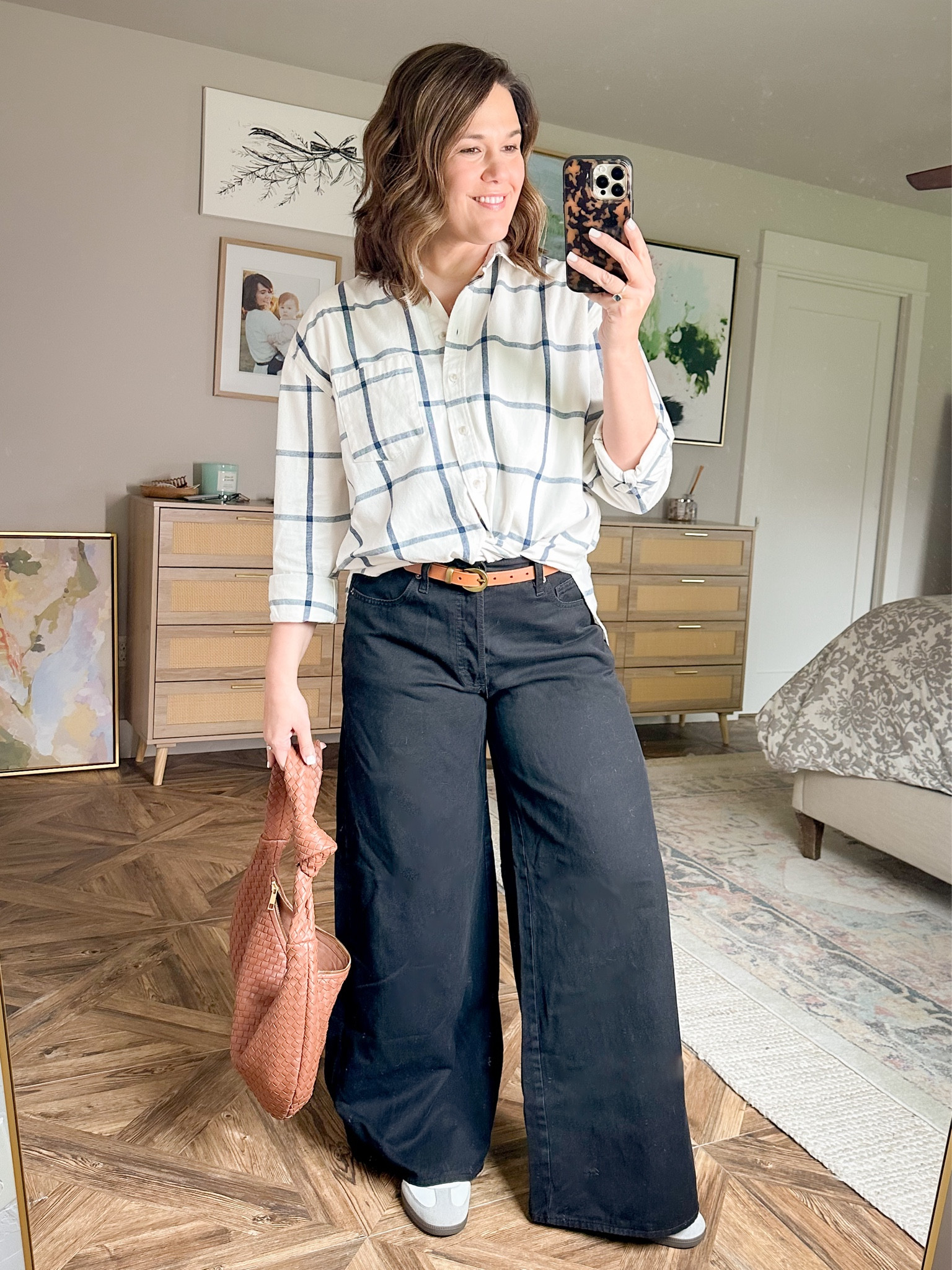 Today’s ootd


Outfit of the day, Target finds, Target denim, Target outfit ideas, outfit ideas for moms, fall outfit inspiration, flannel shirt outfit inspo, flannel shirt outfit ideas, outfit ideas for moms, black jeans, wide leg jeans, mid rise jeans, affordable jeans, affordable denim, 



#LTKMidsize #LTKFindsUnder50 #LTKOver40