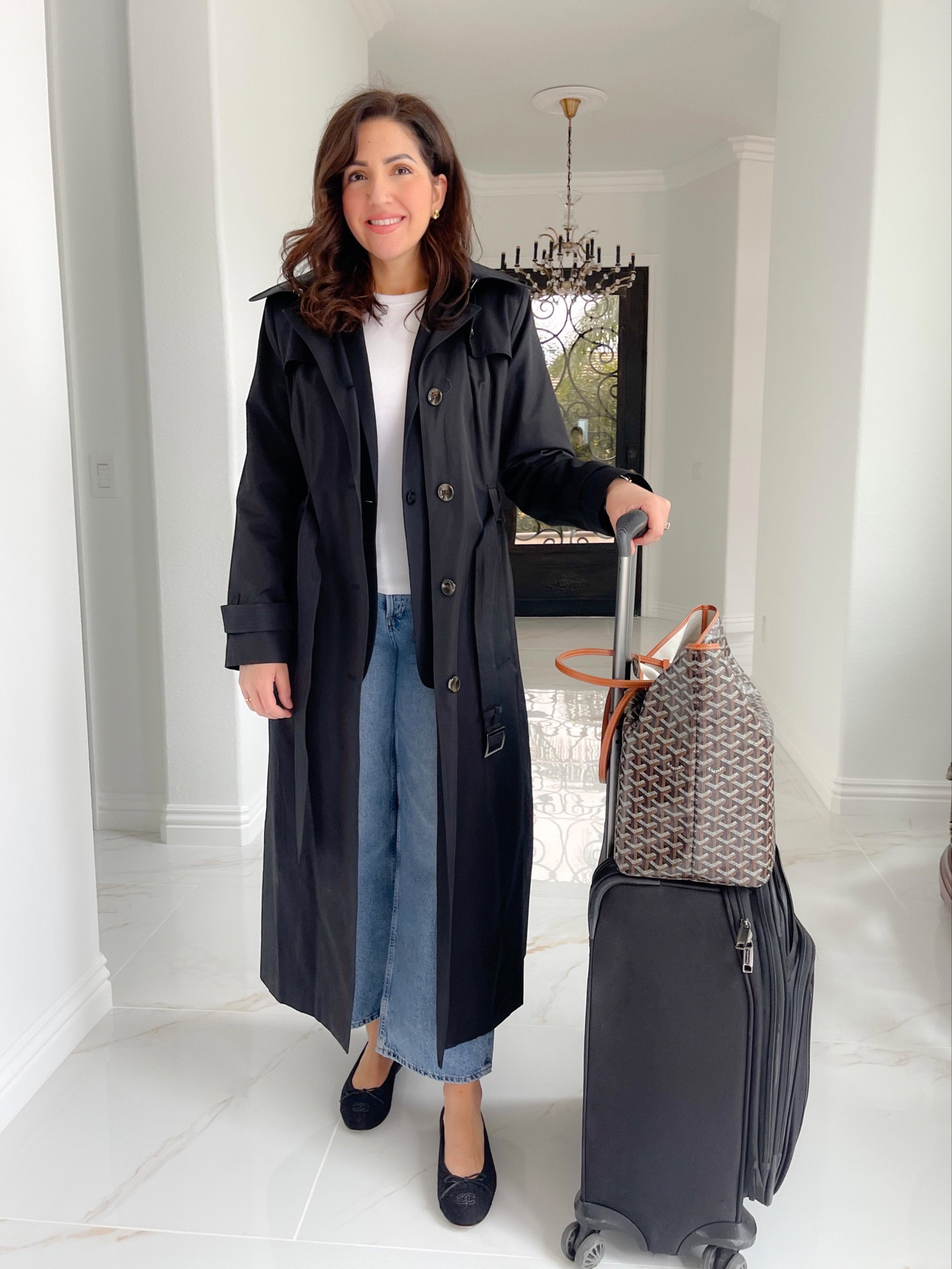 Airport style. 🖤

Travel style. Travel look. Airport outfit. Airport style. Trench coat. 

#LTKtravel #LTKworkwear #LTKfindsunder100