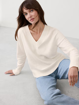 Perfectly Soft V-Neck Sweater | Banana Republic Factory