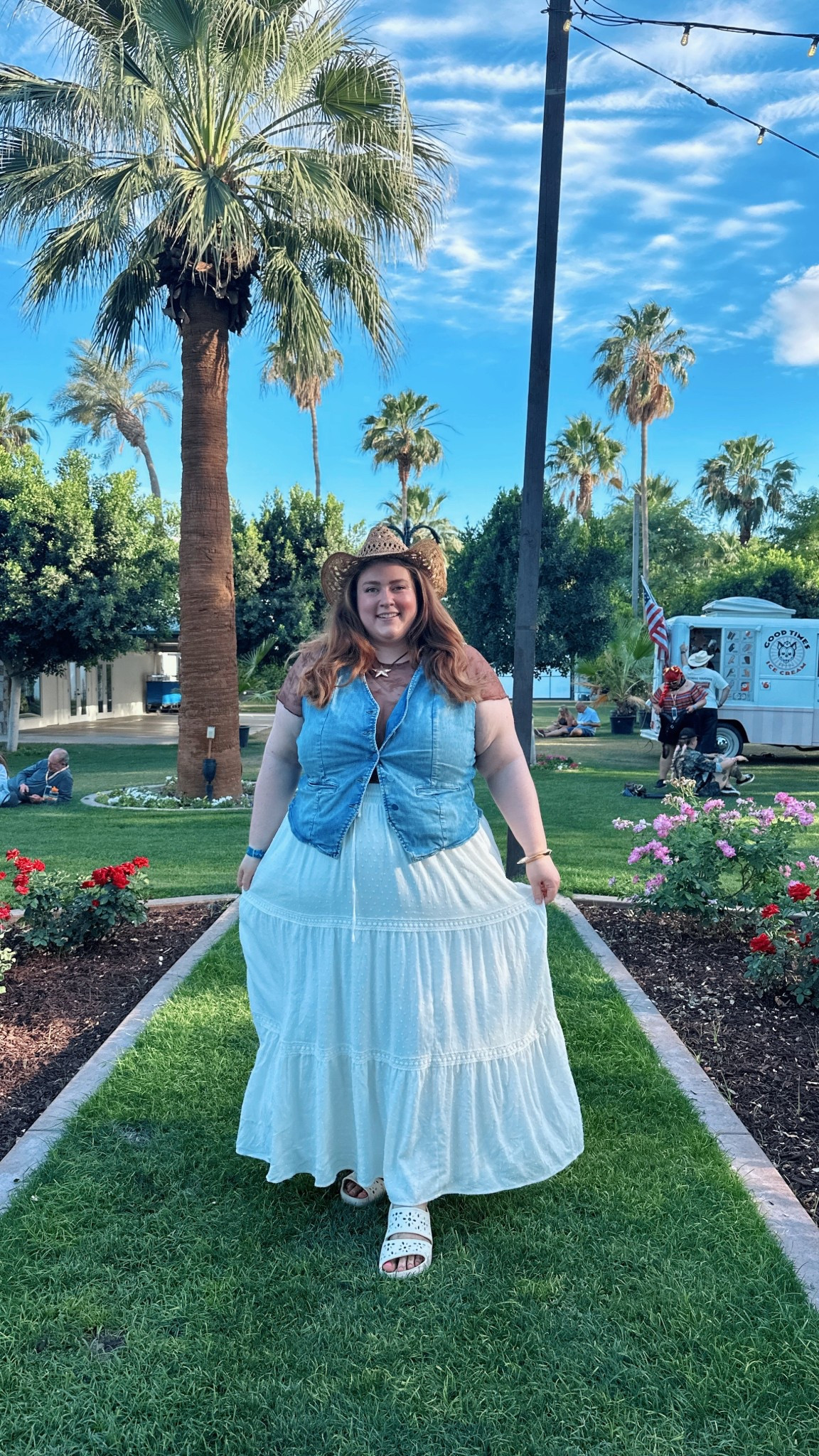 Stagecoach fit day 1

#LTKPlusSize #LTKMidsize #LTKFestival