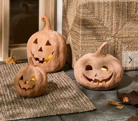 Jack O Lanterns
.
.
.
#pumpkins #halloween #jackolanterns #terracottapumpkins #terracotta #potterybarn #potterybarnhalloween

#LTKFind #LTKhome #LTKSeasonal