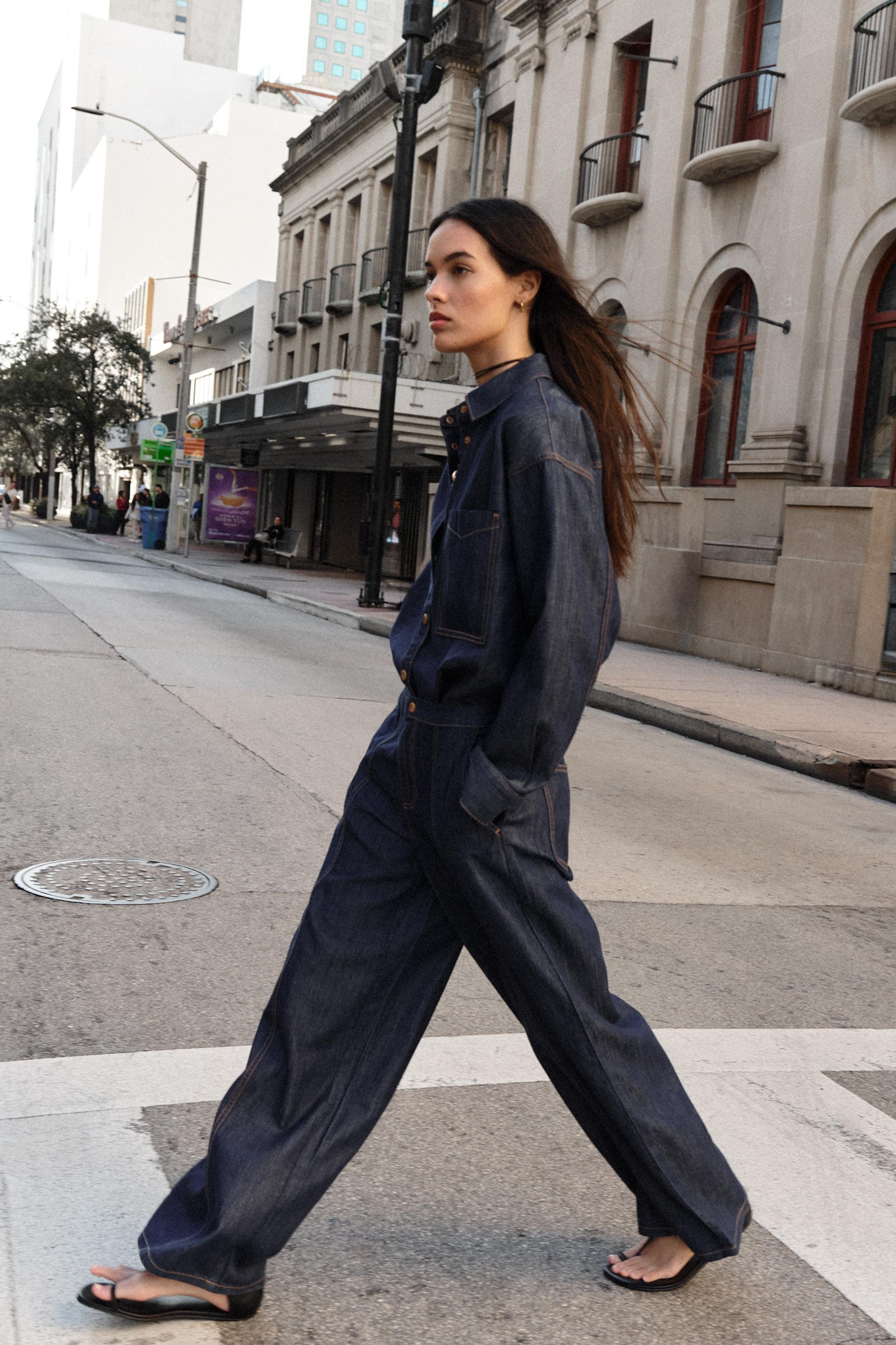 Z1975 HIGH-WAIST JOGGER WIDE-LEG JEANS | Zara UK