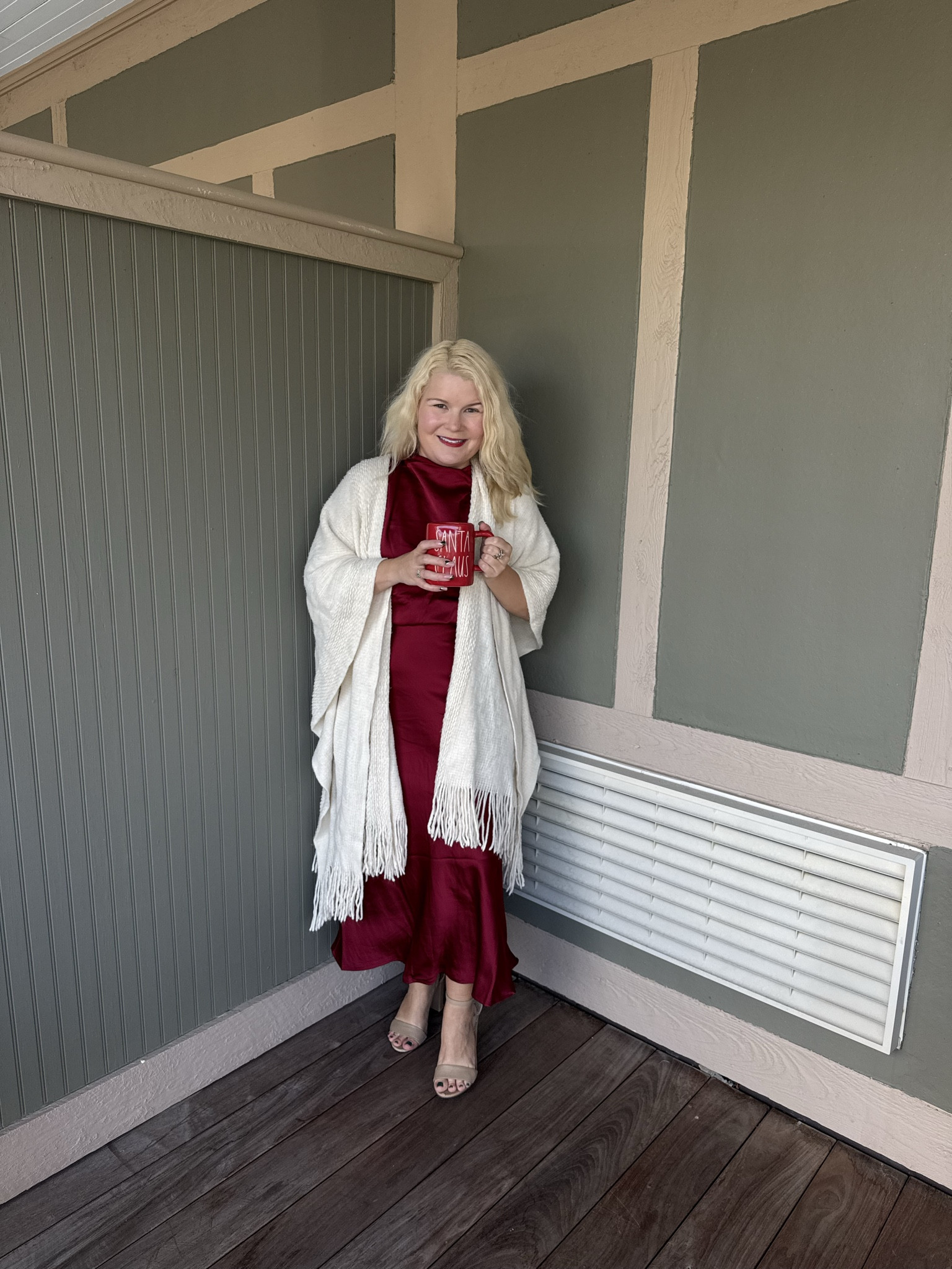 Looking for some glam holiday looks? Look no farther. This burgundy dress is soooo good and perfect for the holidays! Fit is true to size. 

#LTKParties #LTKHoliday #LTKPetite