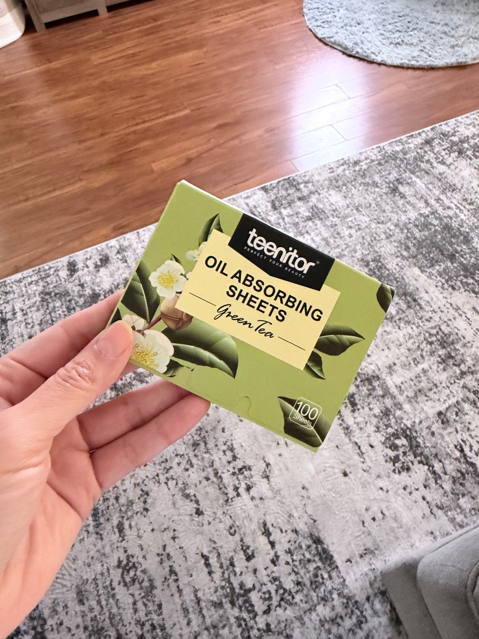 This 42 year old mama starting to have hot flashes 🥵 the sweat is unreal. My face gets so hot, sweaty and oily and these sheets really help absorb excess oil and make your makeup look fresh again. And they smell so calming ☺️ 
These are also great for those hotter days and on the go item to carry with you at all times.


#LTKdayinmylife #LTKOver40 #LTKBeauty