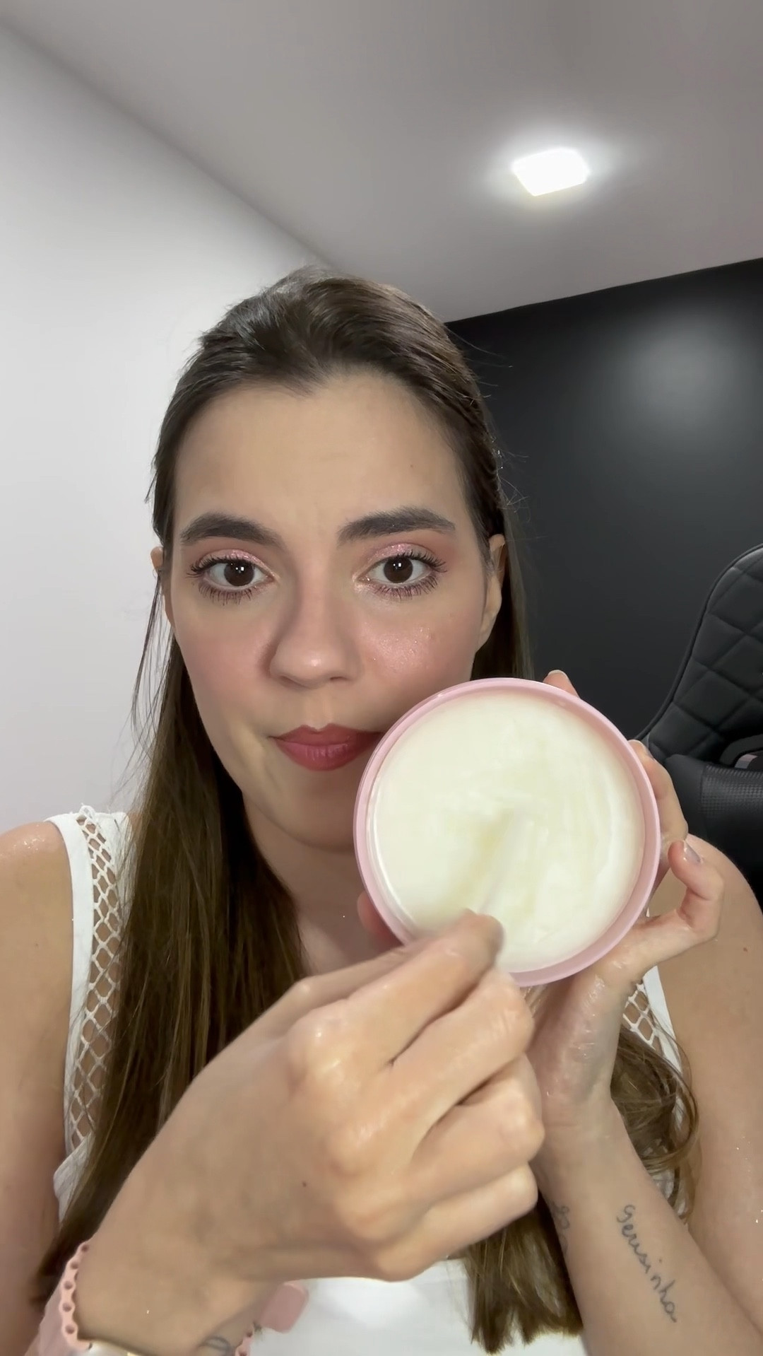 PARTE 01 - BT CBalm - MELHOR demaquilante que já testei até hoje!! 😍💖 (Vou postar tbm a parte 02 jajá!! 🥰)

#LTKbeauty #LTKbrasil #LTKVideo