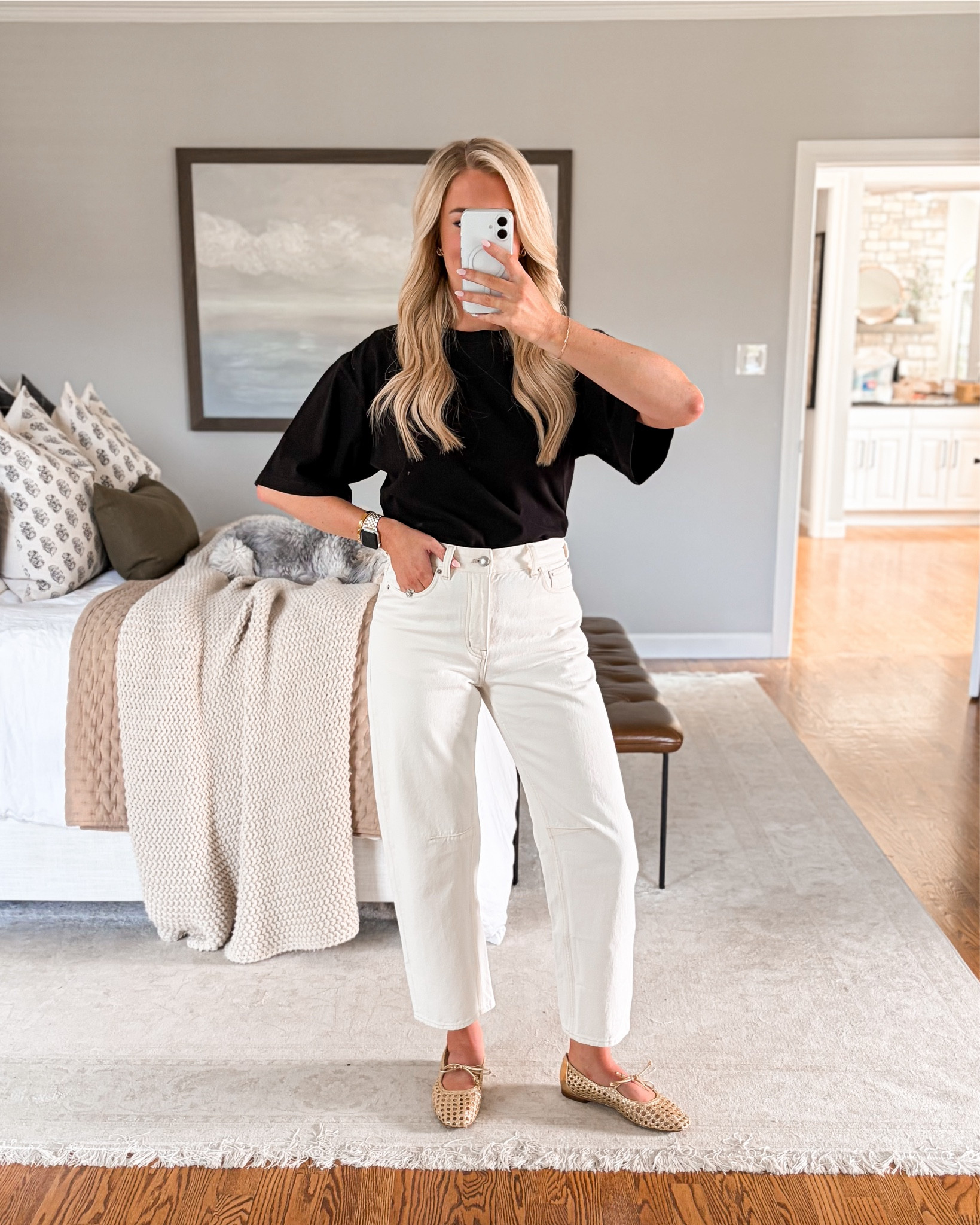 1. Wearing a 26 - sized down one
2. Wearing a 27 - true to size
3. Wearing a 26 - sized down one
4. Wearing a 27 - true to size
I’m 5’6 for reference 

#LTKootd #LTKSeasonal #LTKgrwm