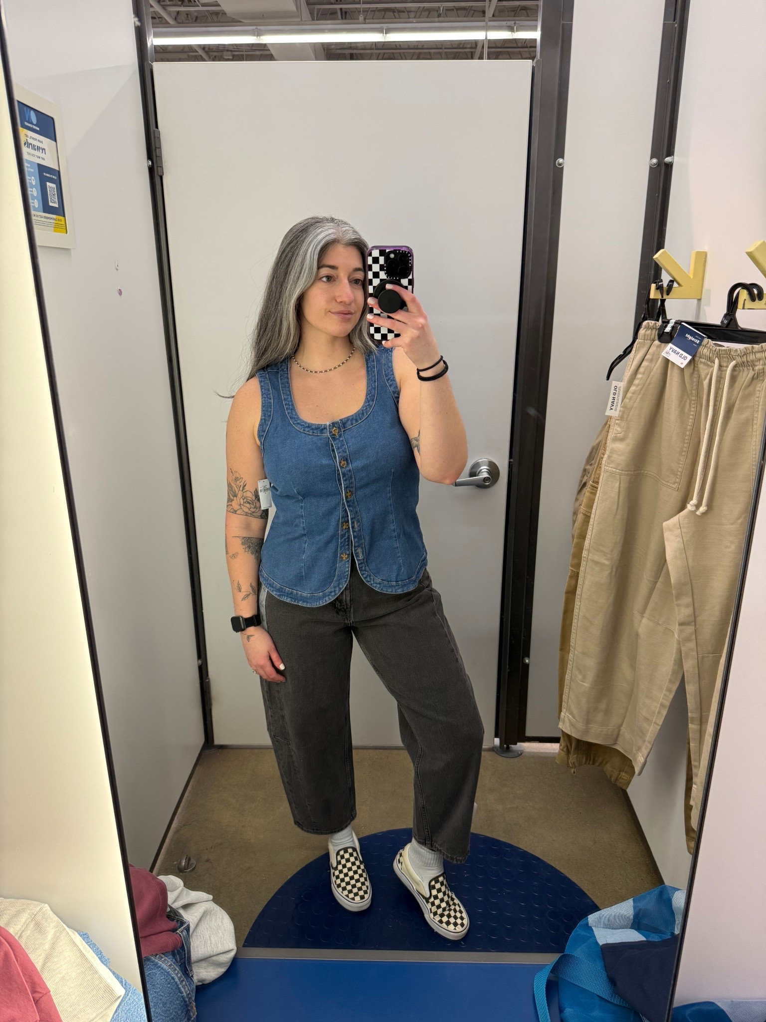 Blue denim 🤝 black denim #oldnavy #barreljeans #denimm

#LTKSeasonal #LTKPetite #LTKdayinmylife