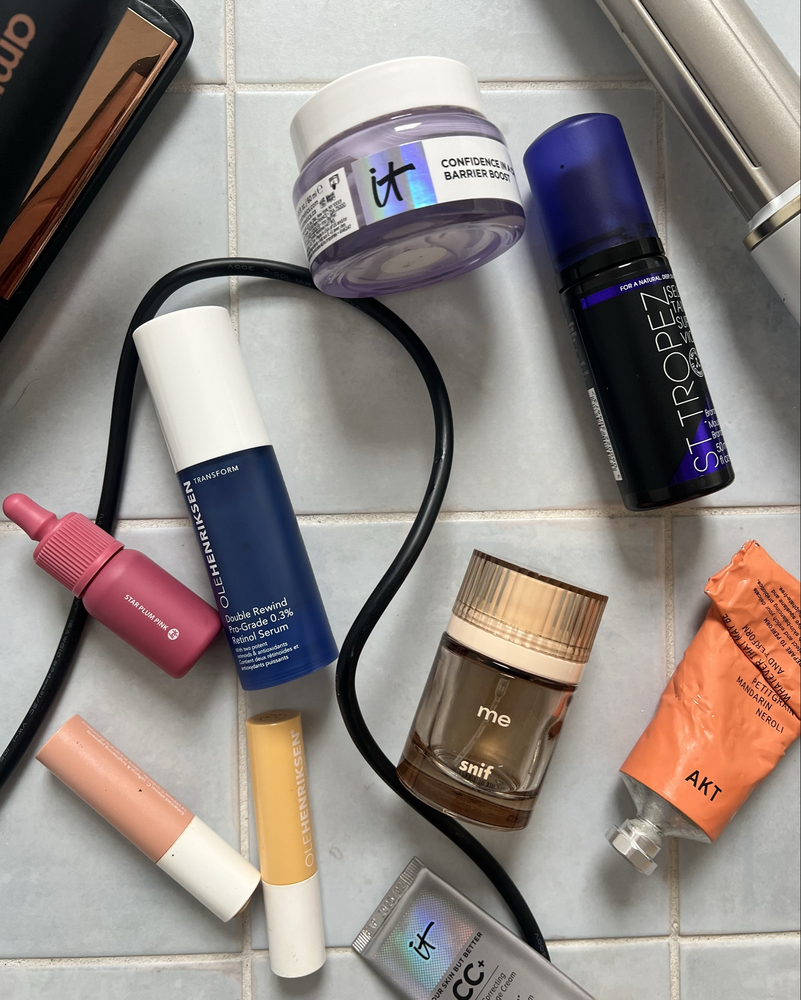 I’m *constantly* testing out beauty products, but these are the ones I’d actually buy myself.

1. Snif Me Perfume – Warm, caramelly vanilla-musk that gets compliments every time.

2. T3 Aire 360 – Dyson Airwrap dupe for bouncy, effortless blowouts at half the price.

3. IT Cosmetics CC+ Cream – Full coverage without the cakey feeling. 

4. Olehenriksen Eye Bright Sticks – Brightens under eyes, perfect layered under concealer.

5. IT Cosmetics Confidence in a Cream Barrier Boost – Hydrating without grease. My dry skin drinks it up.

6. Olehenriksen Retinol Serum – Creamy, gentle, yet effective retinol my skin actually tolerates.

7. Amika Straightener – Smooths, straightens, and curls. I’ve tried dozens, and this is the one I always go back to.

8. AKT Body Wash Concentrate – Smells like a perfume, makes showers a treat.

9. Saint-Tropez Tanning Mousse – Deep, natural, streak-free tan every time.

10. Peripera Lip Tint – Creamy, velvety, dusty pink; an everyday wear-everywhere shade.



#LTKSaleAlert #LTKBeauty #LTKFindsUnder100
