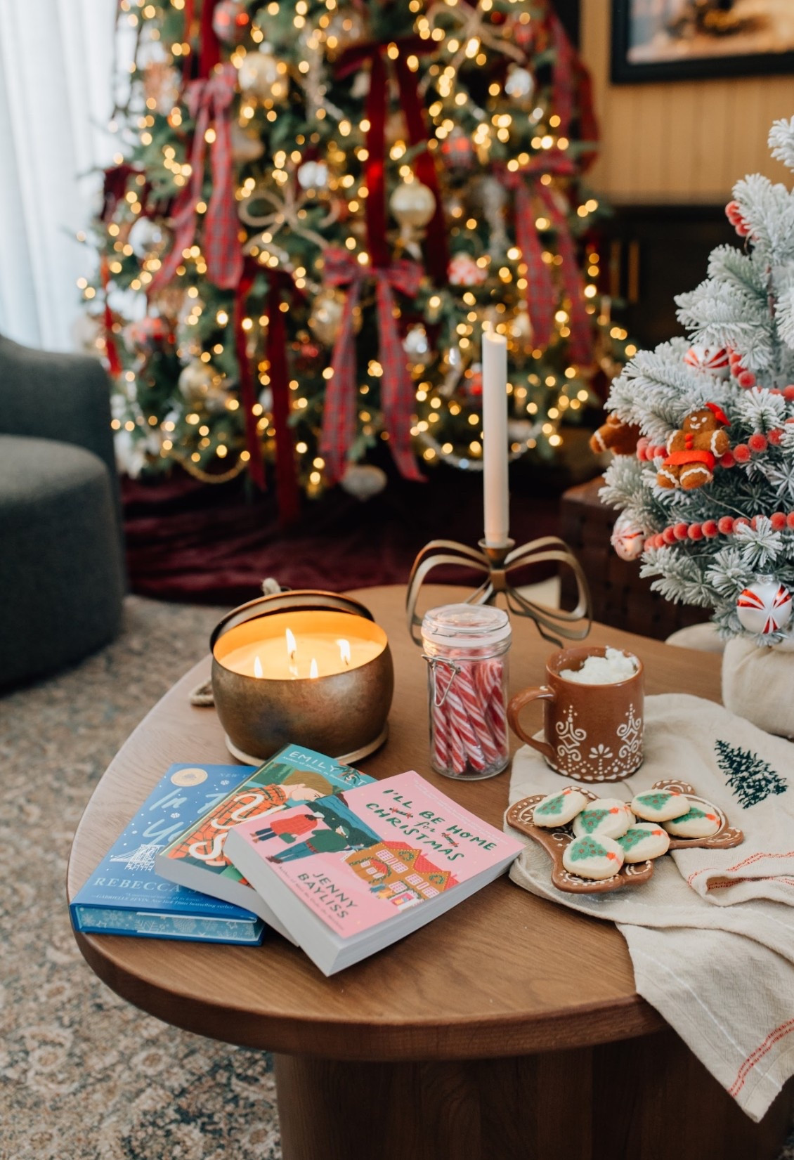 #ad Popular Holiday Books from @target that are perfect for the holiday gifting season. #TargetBooks #TargetPartner #Target @shop.ltk #liketkit 