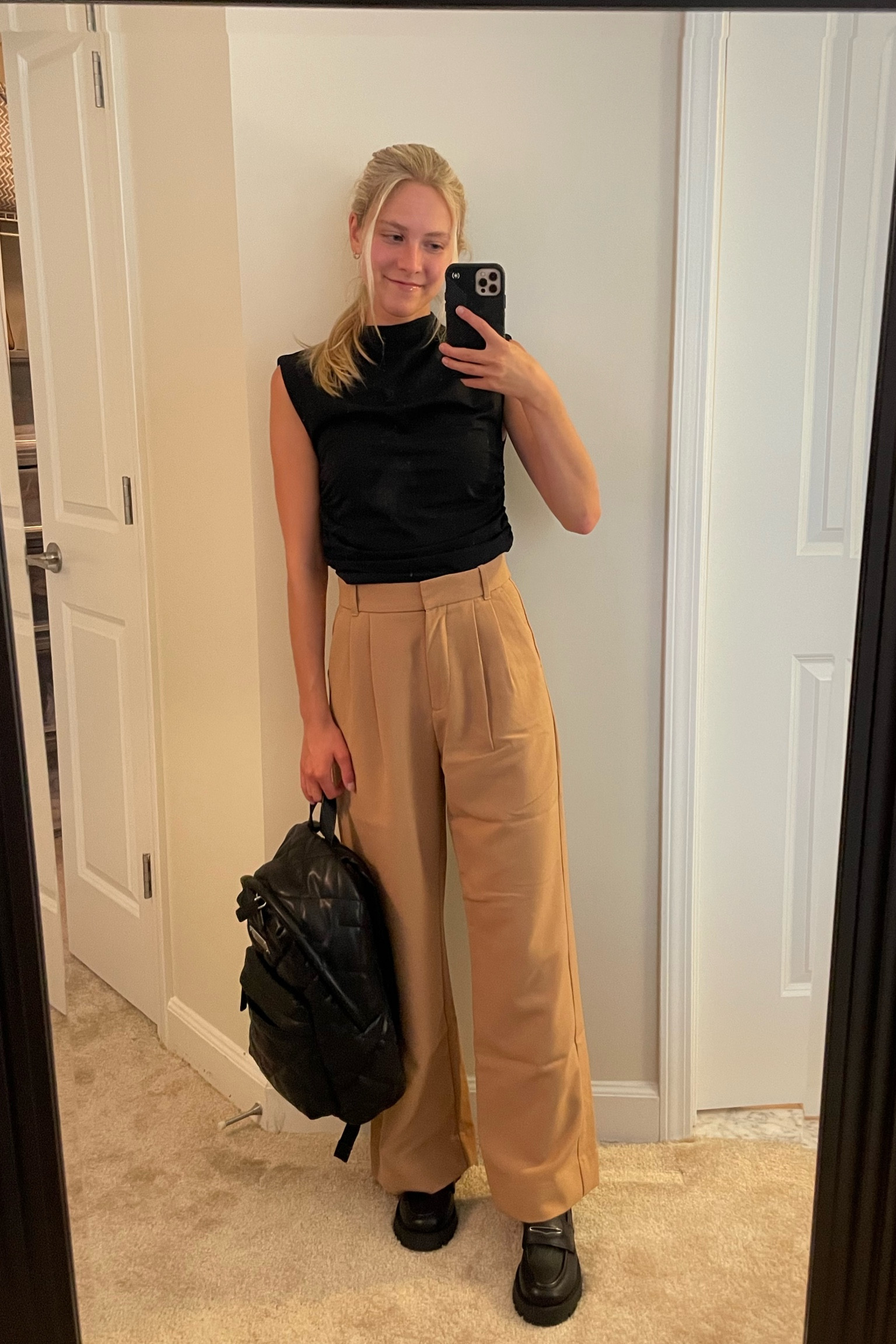 Size S in top
Size 25 short in trousers
Size 6 in loafers
#workwear #abercrombie #stevemadden #trousers

#LTKworkwear #LTKshoecrush #LTKunder100