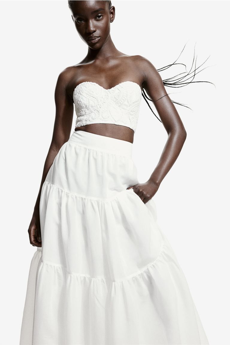 Tiered maxi skirt - High waist - Long - White - Ladies | H&M GB | H&M (UK, MY, IN, SG, PH, TW, HK)