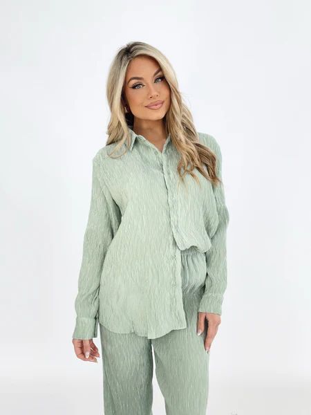 Passionate Plisse Button Down | Lane 201 Boutique