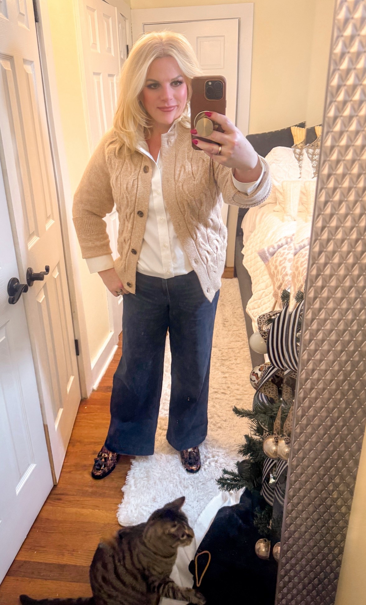  Neutrals into the new year.
It's so cold out today. This warm cardigan is the perfect thing for a day like today.
I "spiced things up" by adding in leopard print lug sole loafers....which are on serious discount right now.
As for the over sized button down... that might be on "loan" from Chad's closet 🤫🫢

New Years, neutrals, jeans, animal print, loafers

#LTKFindsUnder100 #LTKSeasonal #LTKOver40