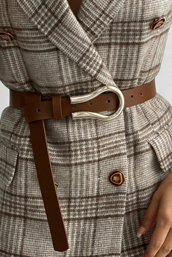 Kaffeefarbener Gürtel mit ovaler Schnalle für Damen BE606 | Trendyol DE