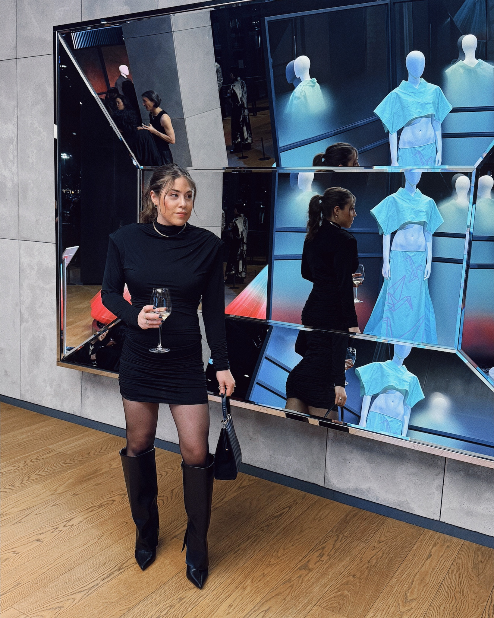 The perfect black mini dress

Mini dress, black dress, going out outfit 

#LTKStyleTip