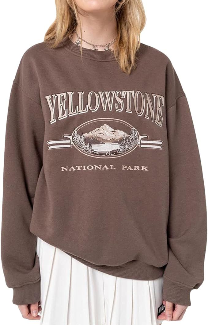 Women Graphic Crewneck Sweatshirt Y2k Aesthetic Vintage st Patricks Day Oversized Long Sleeve Pul... | Amazon (US)