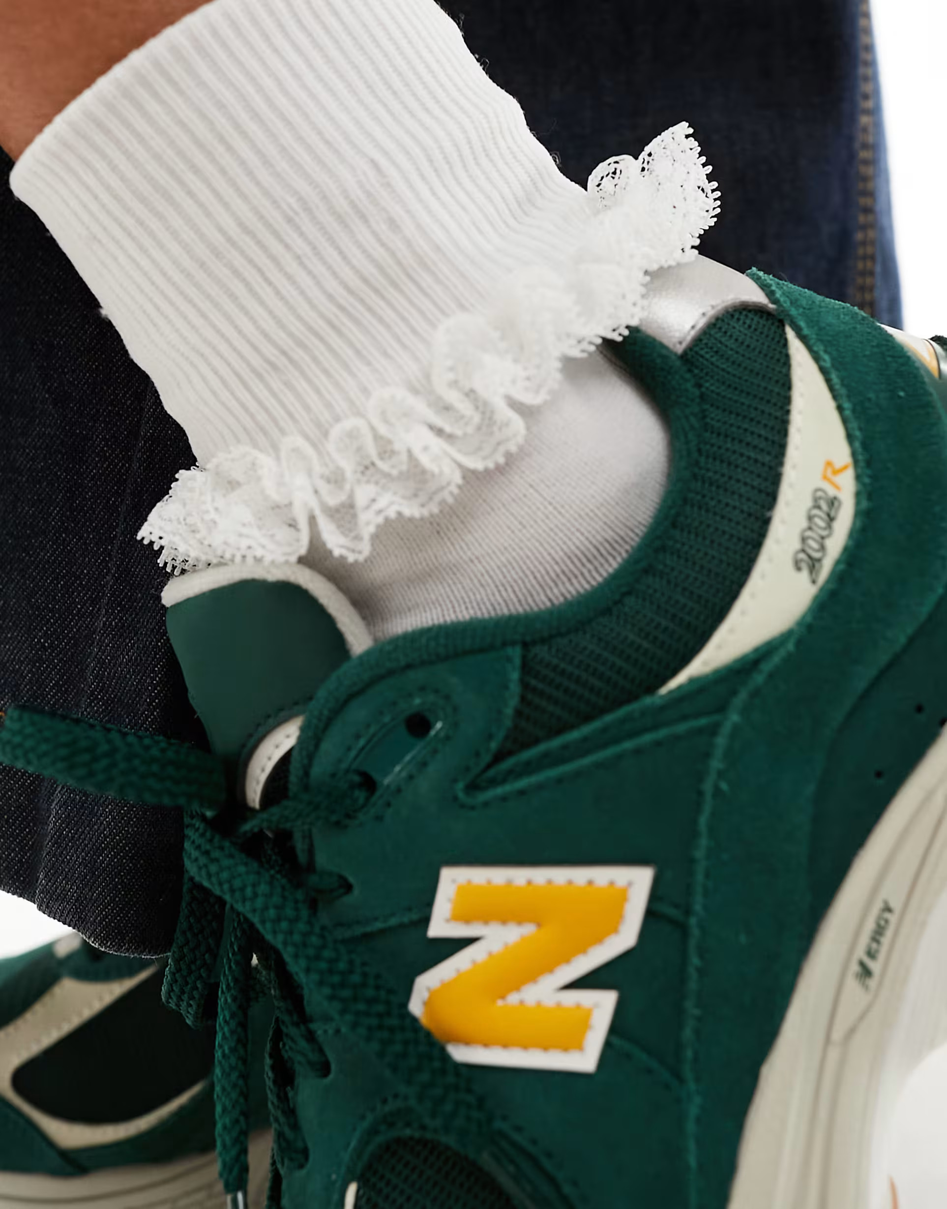 New Balance 2002 sneakers in green exclusive to ASOS | ASOS (Global)