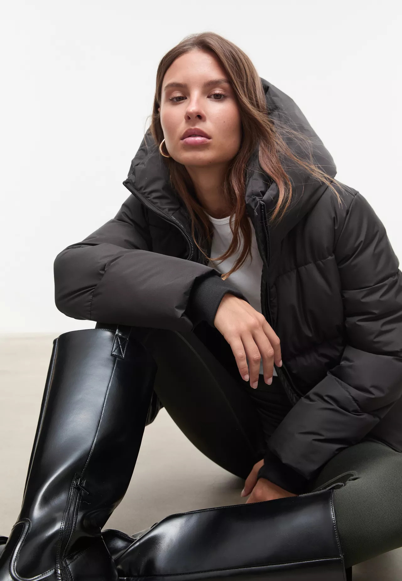 Basic hooded puffer jacket - Women's fashion | Stradivarius United Kingdom | Stradivarius (UK)