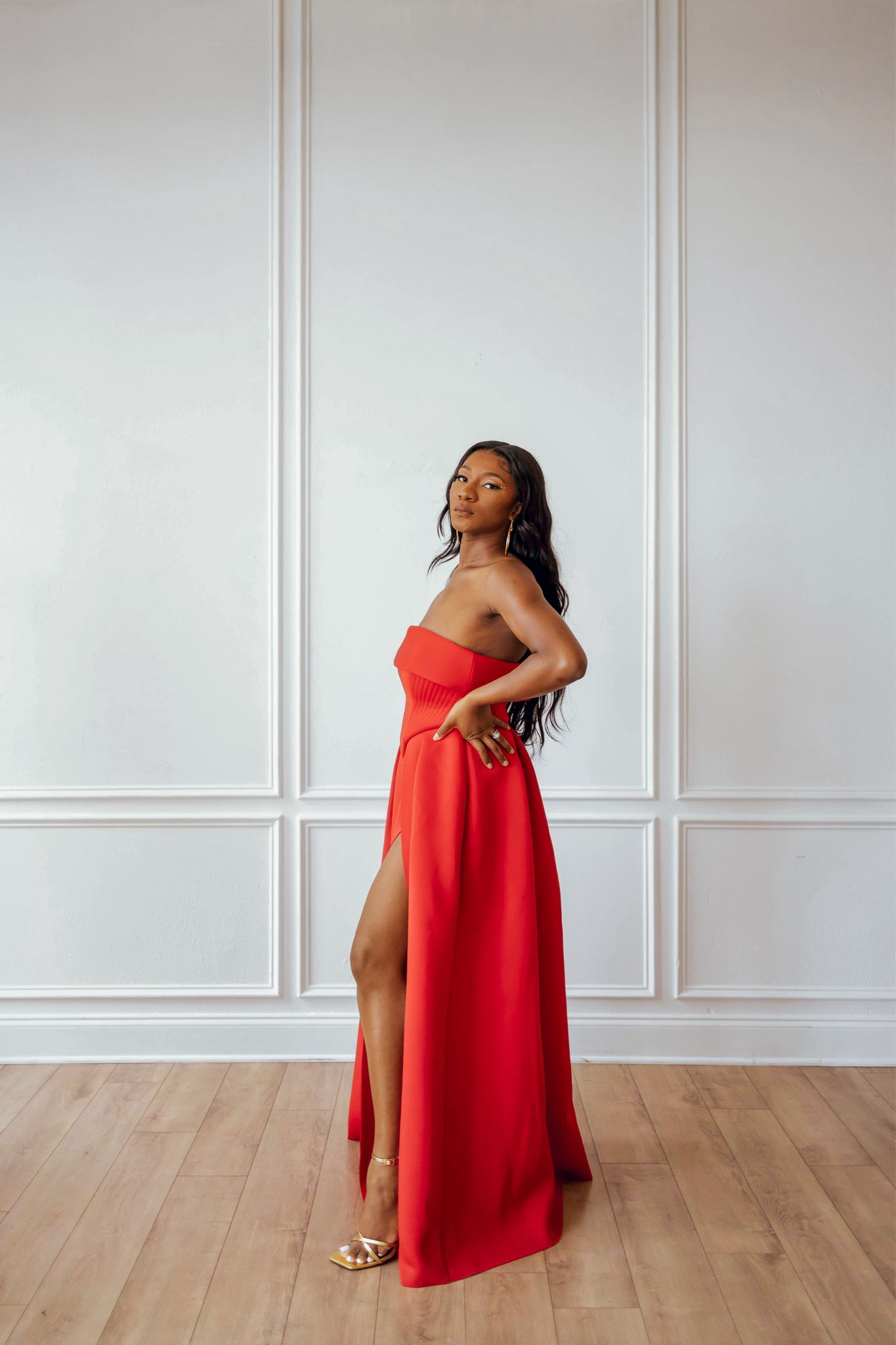 The perfect red dress for your next event. I used it as a photo shoot for my first family of 3 Christmas photo and it came out beautifully. 

#LTKstyletip #LTKCyberWeek