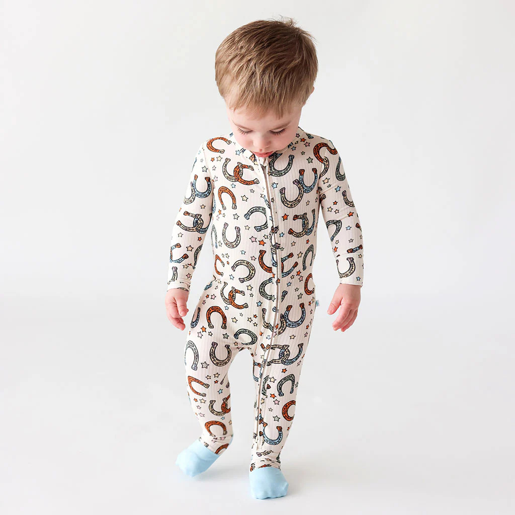 Horseshoe Cream Baby Convertible Sleeper | Kidd | Posh Peanut