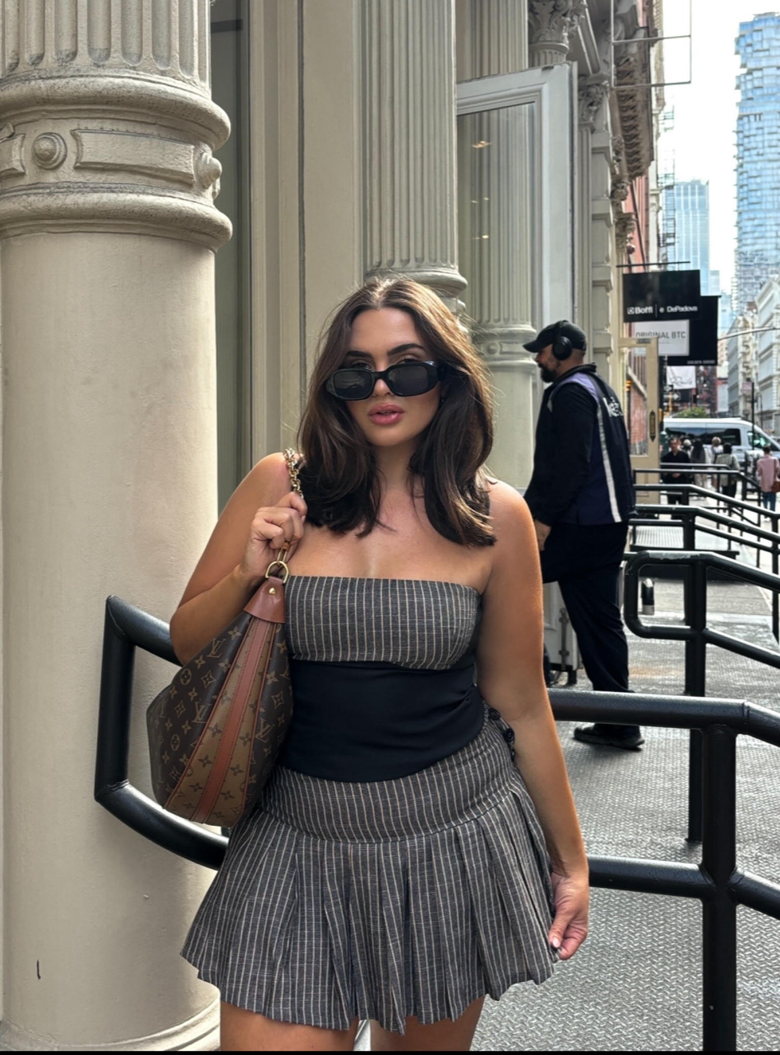 daytime at nyfw🖤🤍🚕

#LTKFindsUnder100 #LTKStyleTip #LTKNYFW