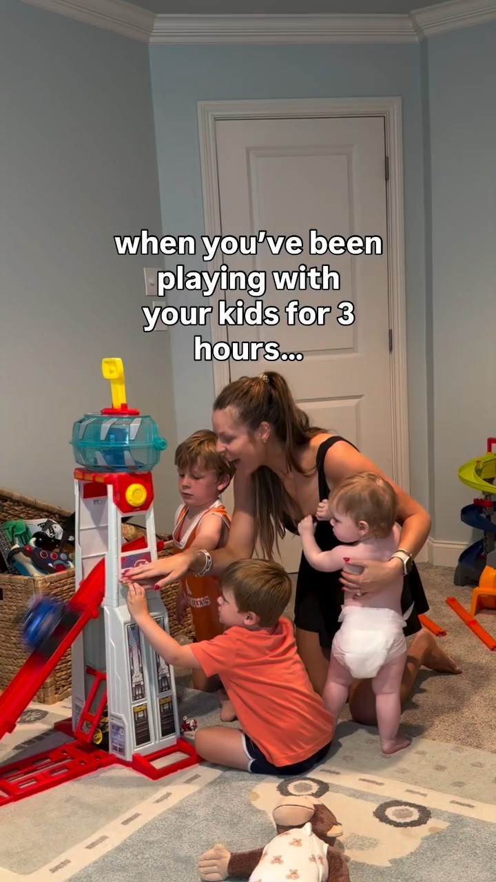 but how is it only 7:08am??

Wearing a size small in the tank & skirt! This is the perfect comfy outfit for playing with the kiddies🤍 

OOTD as a mom of 3, comfy summer outfit, easy mom outfit, summer athleisure, playroom staples

#LTKmomlife #LTKKids #LTKBaby