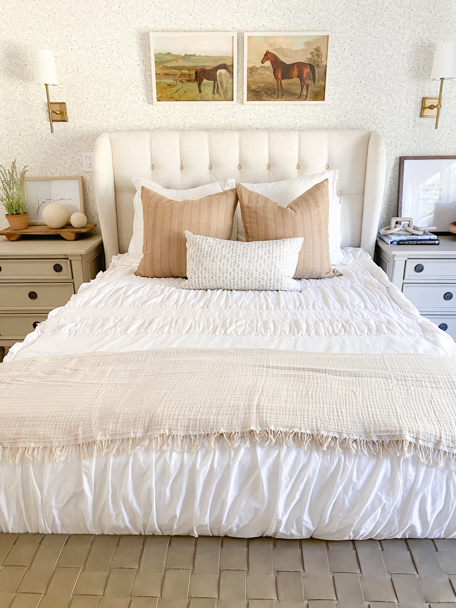 Girls bedroom, girls bedroom inspo, teen girls bedroom, floral wallpaper, girls bedroom design ideas 

#LTKHome #LTKStyleTip #LTKKids