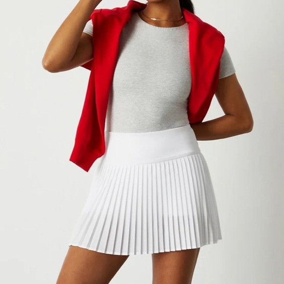 Fabletics Hot Shot Pleated Skirt Classic Mini White Pleated Skirt Size XL | Poshmark