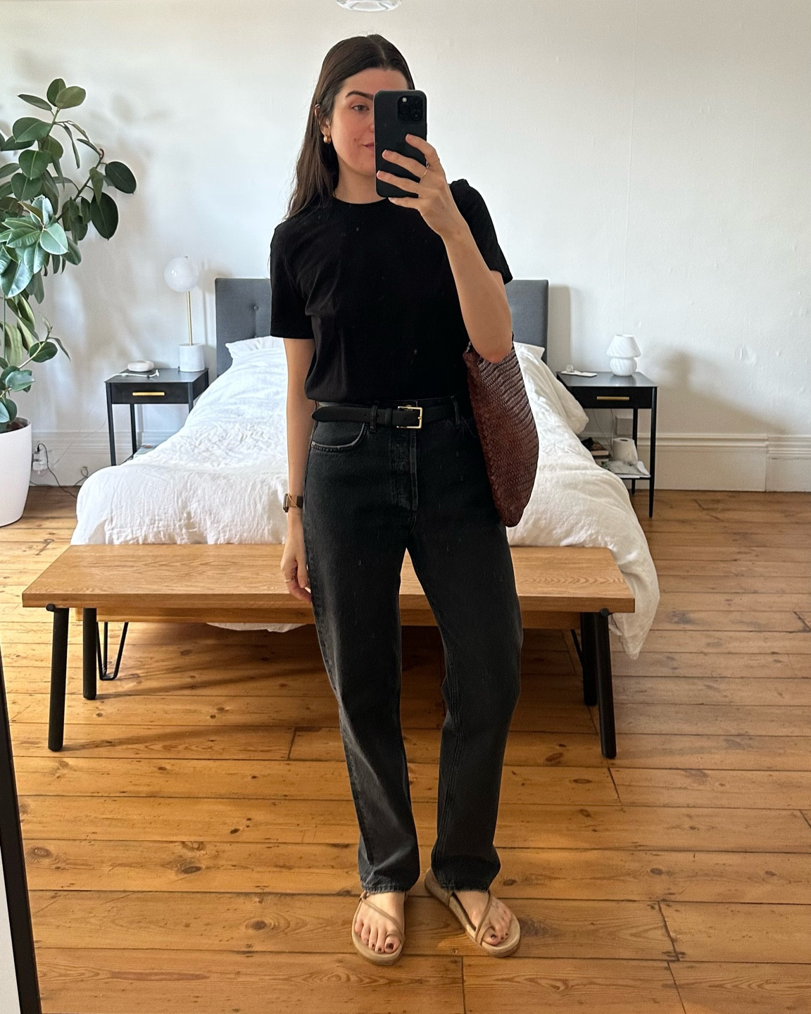 I’m a jeans and t-shirt gal these days 👖

#LTKeurope #LTKstyletip #LTKunder100