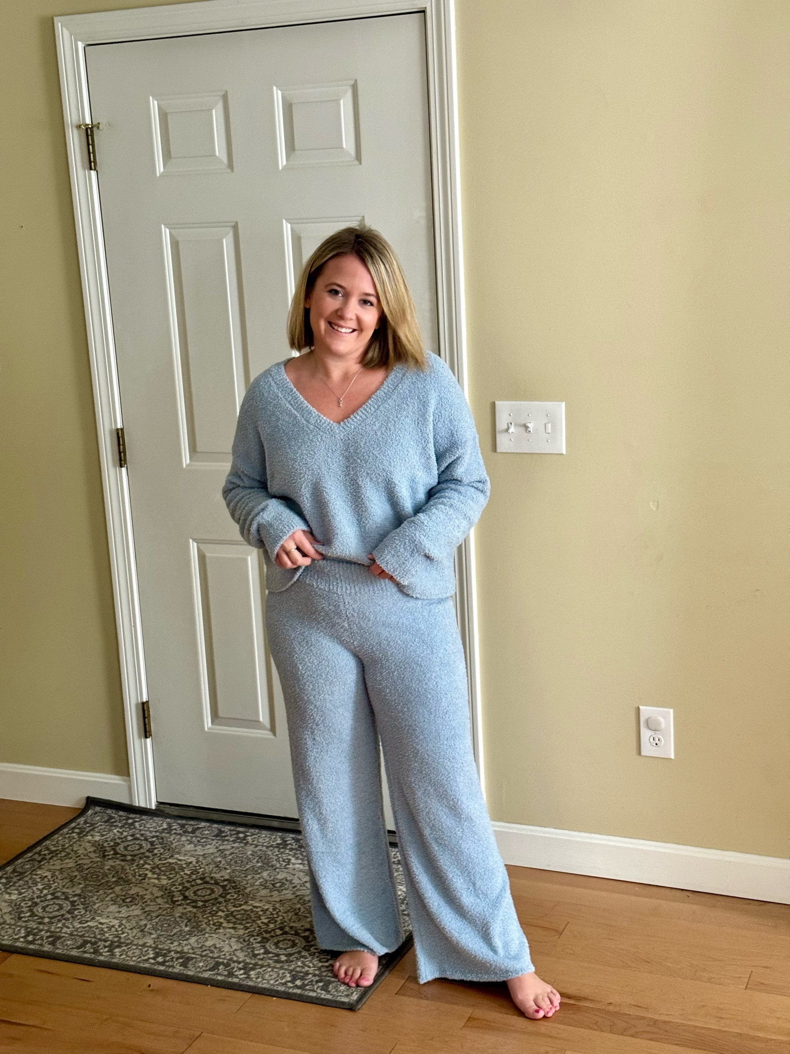 Comfy outfit for the fall and winter. #ltkcomfy #comfyoutfit #cozy #casualfashion 

#LTKstyletip #LTKfindsunder50 #LTKsalealert