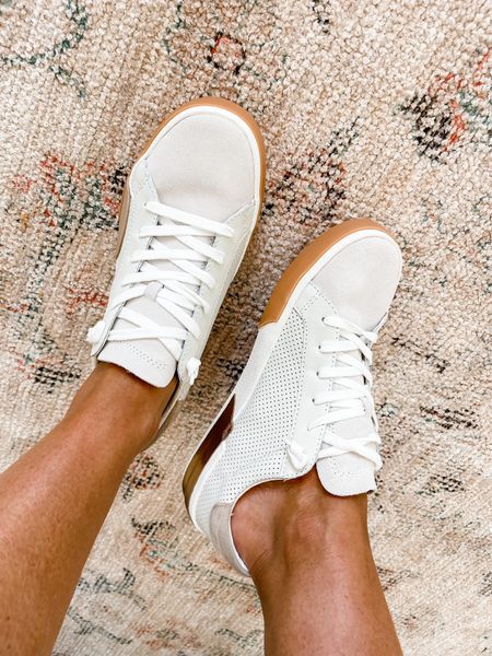 These sneakers would be a great option for teachers! Comfortable and cute 👏

Loverly Grey, neutral sneaker

#LTKSeasonal #LTKstyletip #LTKshoecrush