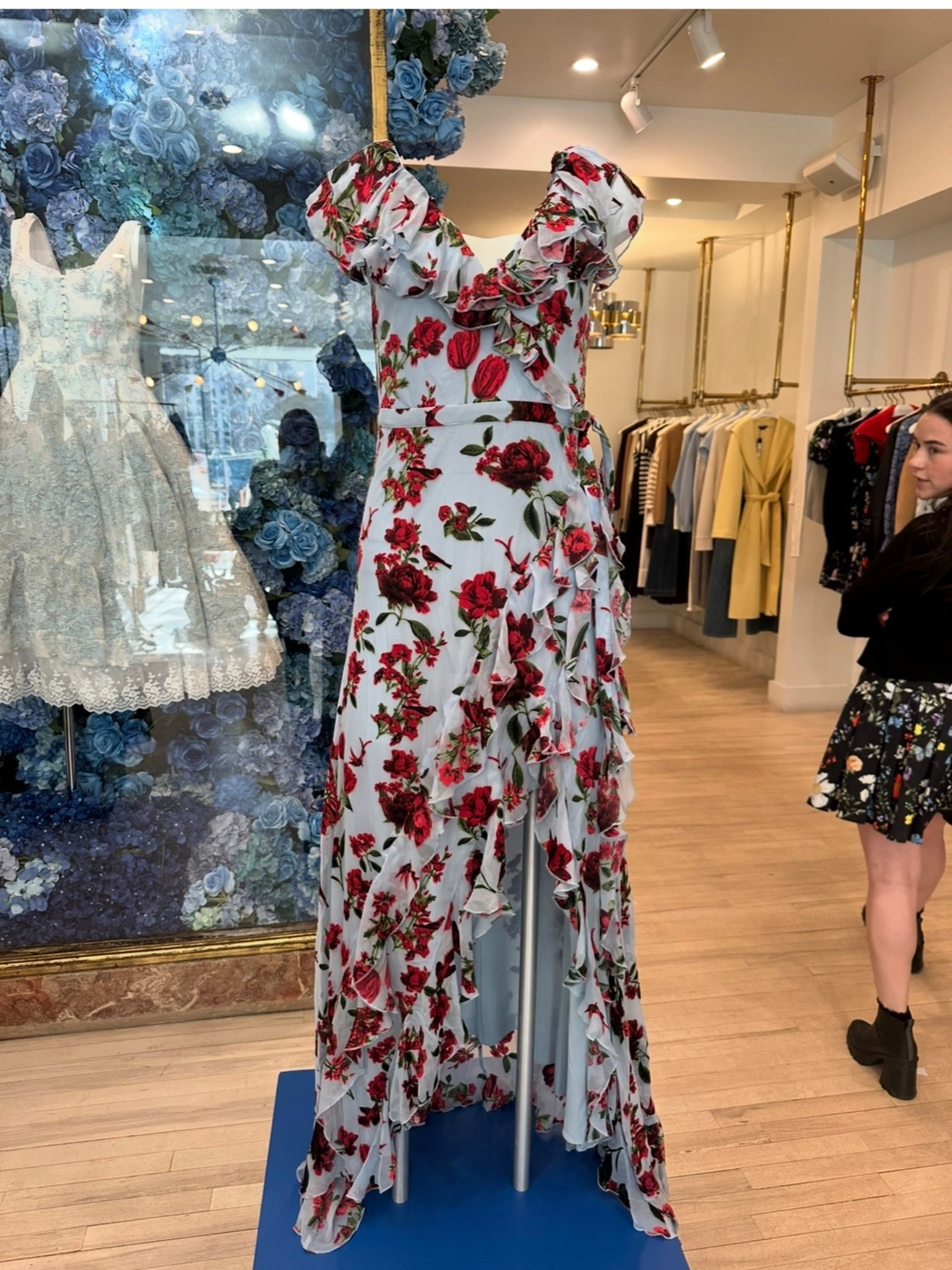 What a beauty of a floral dress for spring and summer! 

#LTKWedding