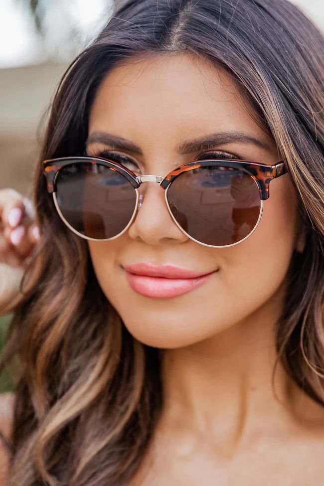Surrounded By You Tortoiseshell Frame Sunglasses | Pink Lily