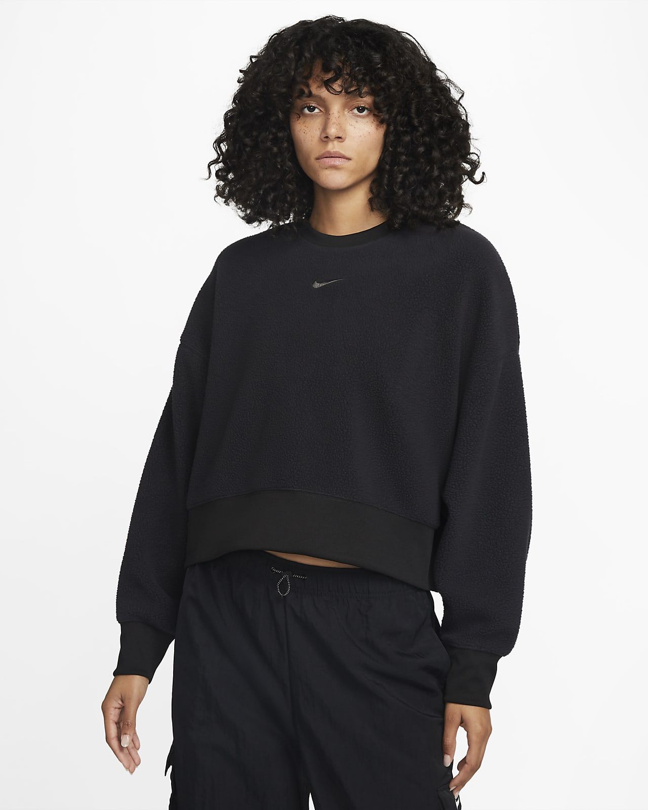 Nike Sportswear Plush Women's Oversized Crew-Neck Mod Crop Sweatshirt. Nike.com | Nike (US)