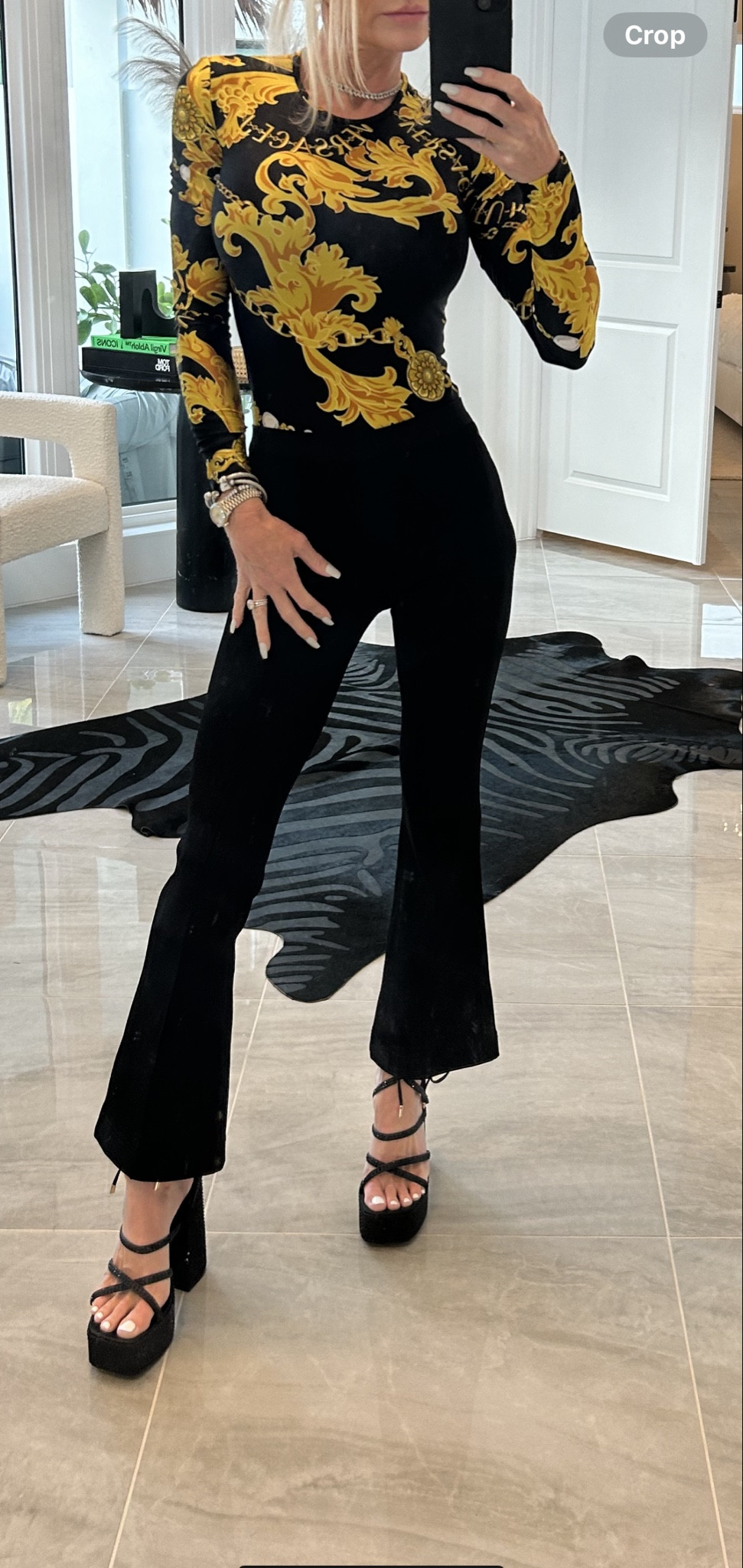 Heading out to get drinks with the bestie. This is like the most comfortable outfit I have ever worn! PS pants are on sale at Saks AND you won’t believe how cheap these shoes are and they look so expensive!!! 

#LTKshoecrush #LTKfindsunder100 #LTKover40