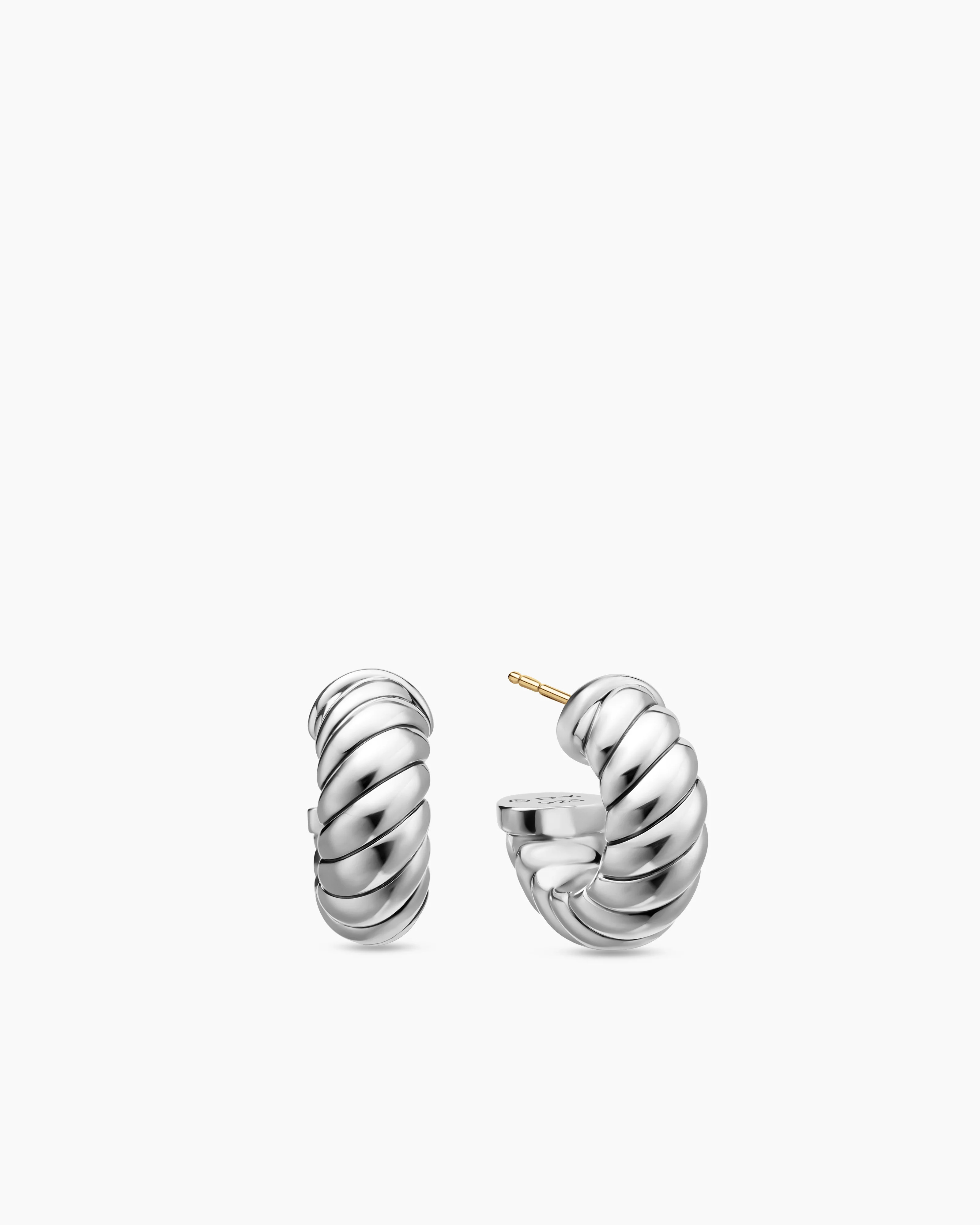 David Yurman Canada | Sculpted Cable Shrimp Earrings in Sterling Silver, 20.5mm | David Yurman
